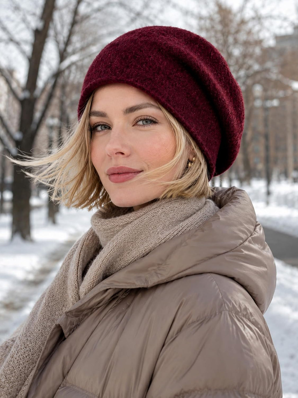 Women Fashionable Warm Winter Beanie Knit Hat.