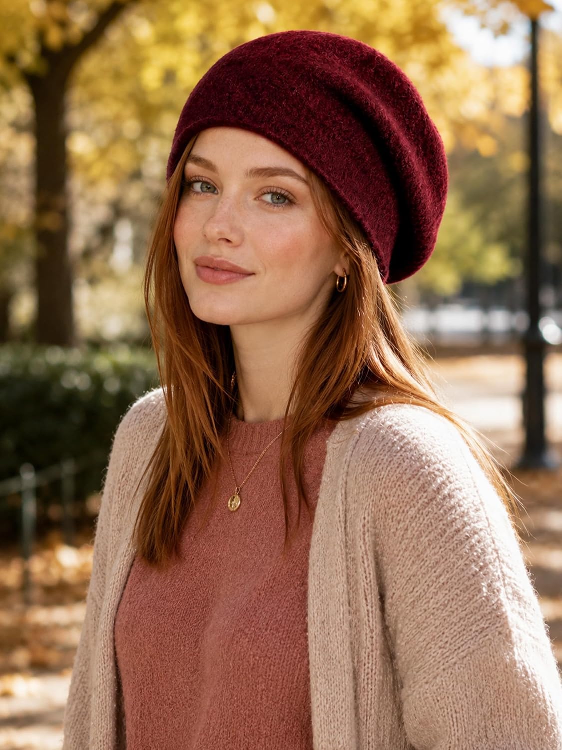 Women Fashionable Warm Winter Beanie Knit Hat.